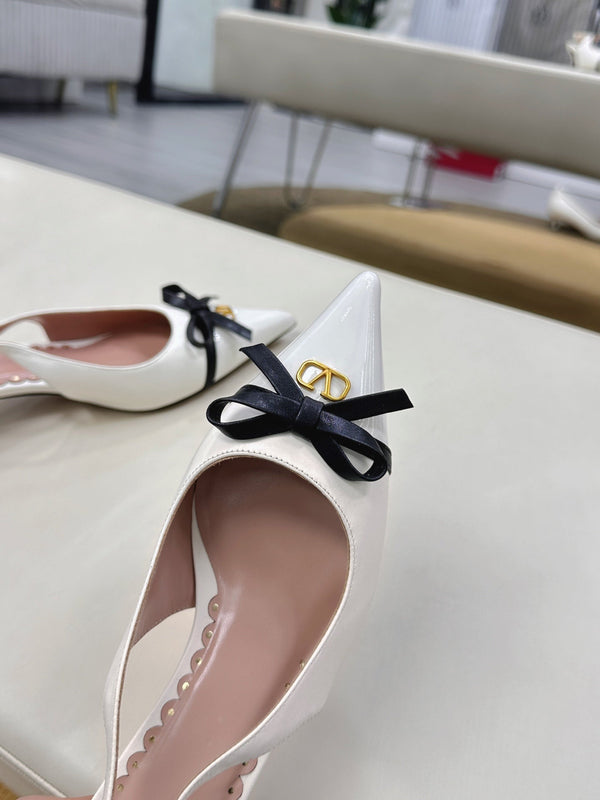 Bepointy Slingback Pumps Bow In White Cowhide And Patent Leather Pale Pink Sheepskin Linning 304260