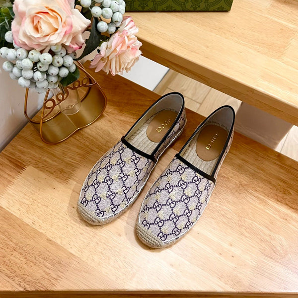 GG  Supreme Flat Shoes White Caro