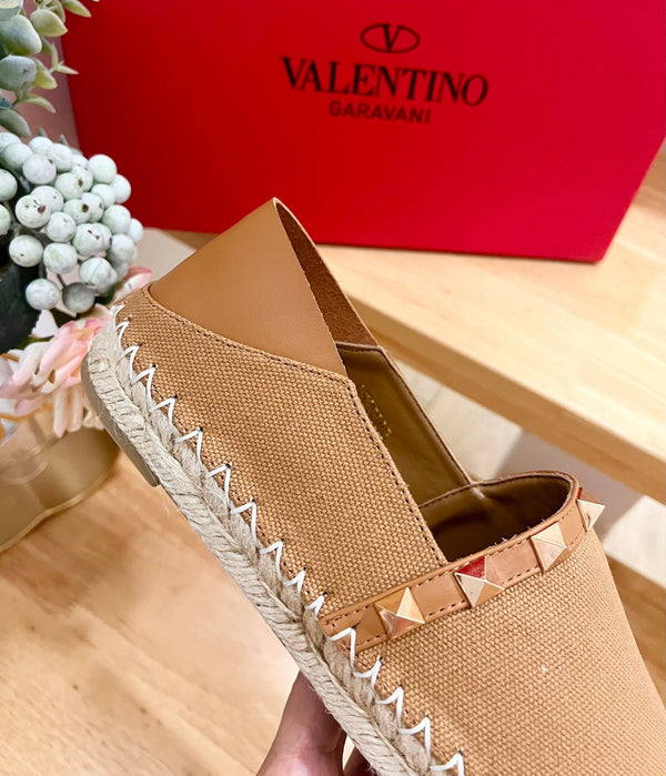 ROCKSTUD CIDER BROWN CANVAS ESPADRILLES
