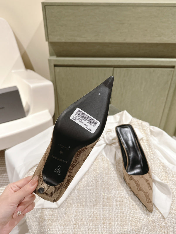 POINTED HIGH MULES IN BEIGE MONOGRAM JACQUARD FABRIC