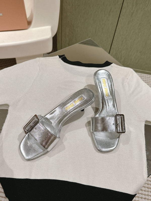 Miu x Balanc Studded Buckle Elegant Mules 45mm Sliver Patent Leather 445868