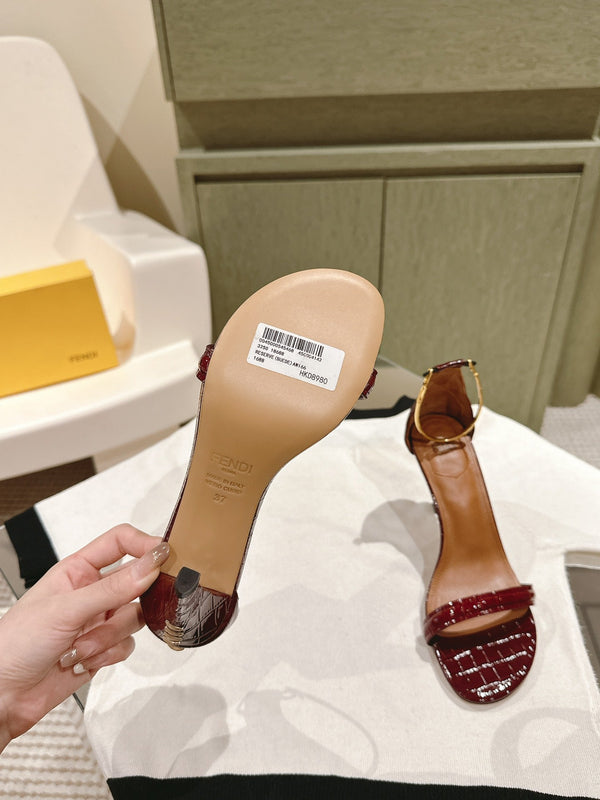 FENDI HIGH-HEELED 85 MM IN CHERRY RED LAMBSKIN WITH GOLD HARDWARE