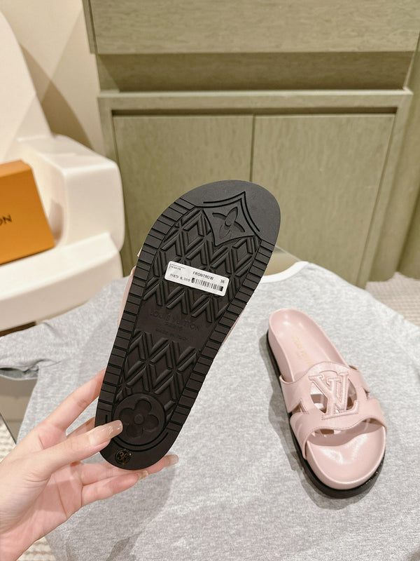 sandalo lv isola flat mule in vitello rosa chiaro