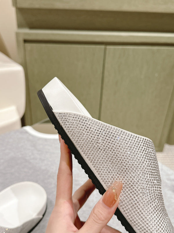 PANTOFOLE BIRKENSTOCK CON STRASS IN PELLE DI VITELLO BIANCA