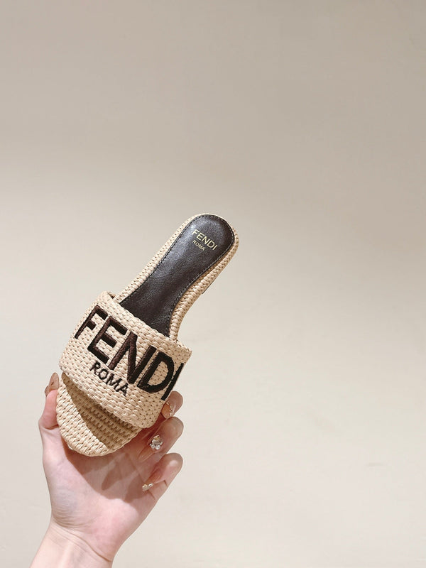 FENDI SIGNATURE MULE SLIDES IN BEIGE FIBRE WITH BROWN EMBROIDERED LOGO