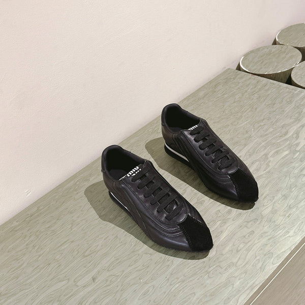Miu Low-top Pointed Toe Sneakers Black Cowhide Suede 445540