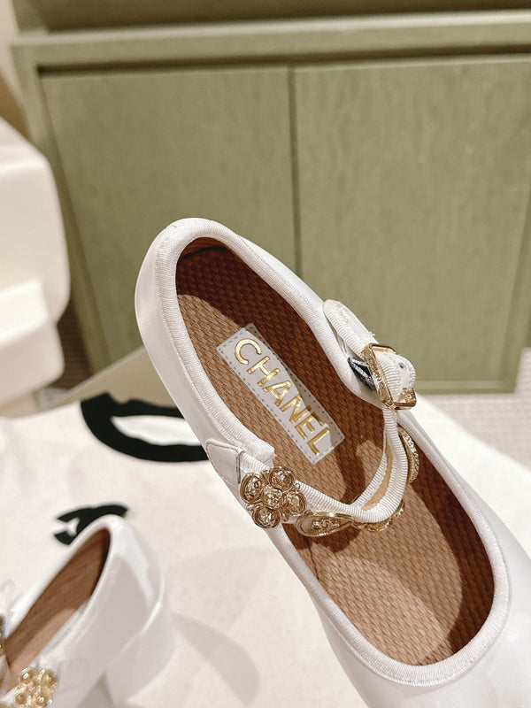 CC HIGH MARY JANE WHITE LAMBSKIN