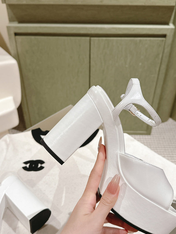 CC HIGH SANDAL WHITE CALFSKIN