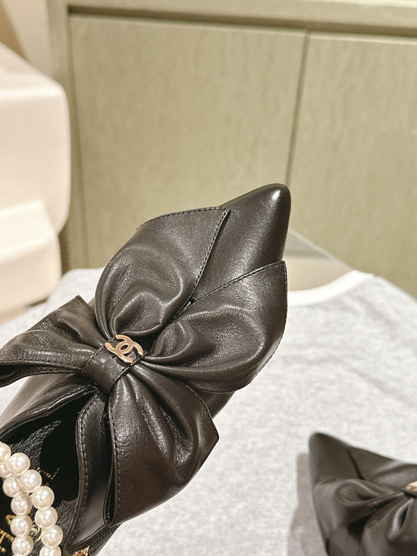 CC 24A Pearl Bow Slingbacks 65mm Pelle di pecora nera 447465