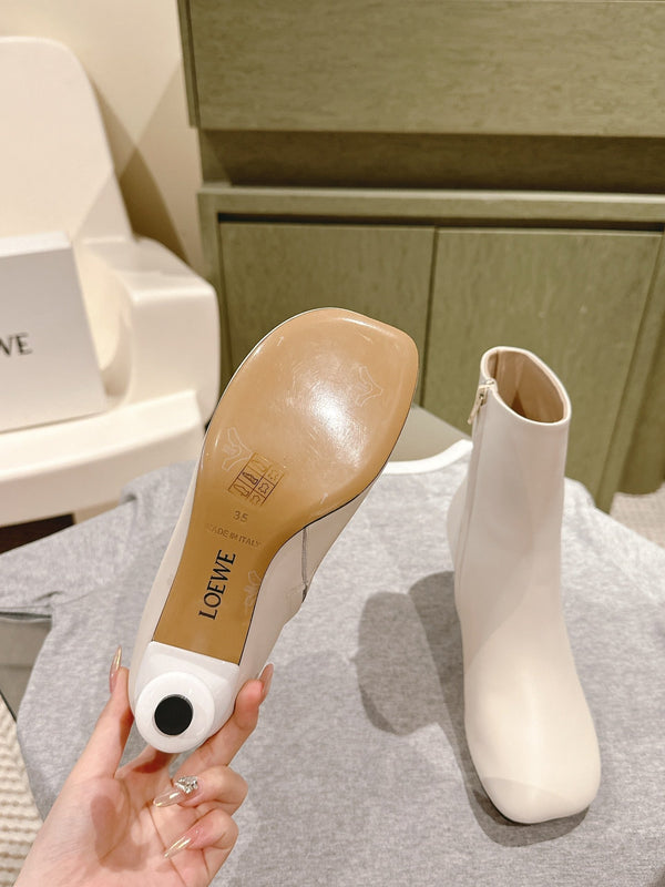 Loewe Round-Toed Boots 55mm White Mixed Sheepskin 448455