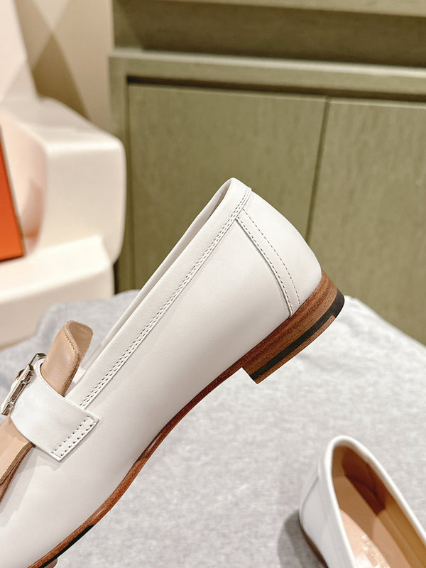 HM Mocassins Royal Loafers White Beige Sheepskin 445010