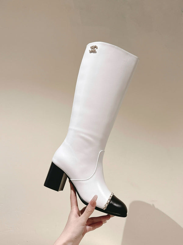 CC 24 FW Knee-High Boots with Chain 70mm White Black Cowhide 447184