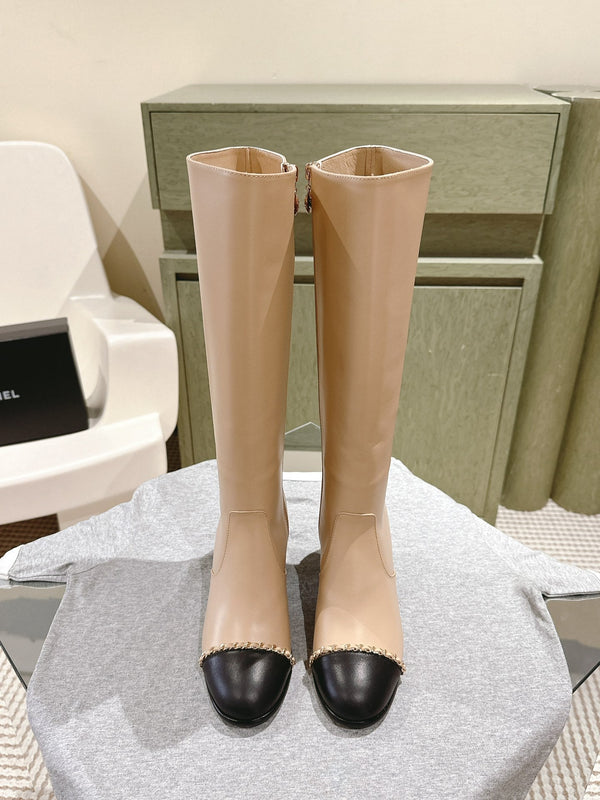 CC 24 FW Knee-High Boots with Chain 70mm Beige Black Cowhide 447185
