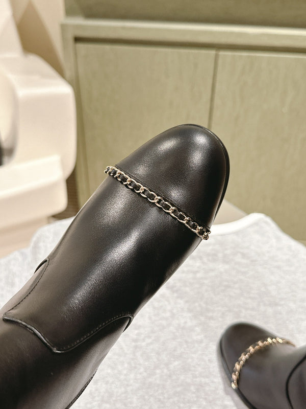 CC 24 FW Knee-High Boots with Chain 70mm Black Cowhide 447186