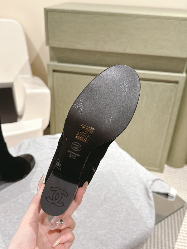 CC 24 FW Stivali alti fino al ginocchio 70mm in pelle scamosciata e vacchetta nera 447187