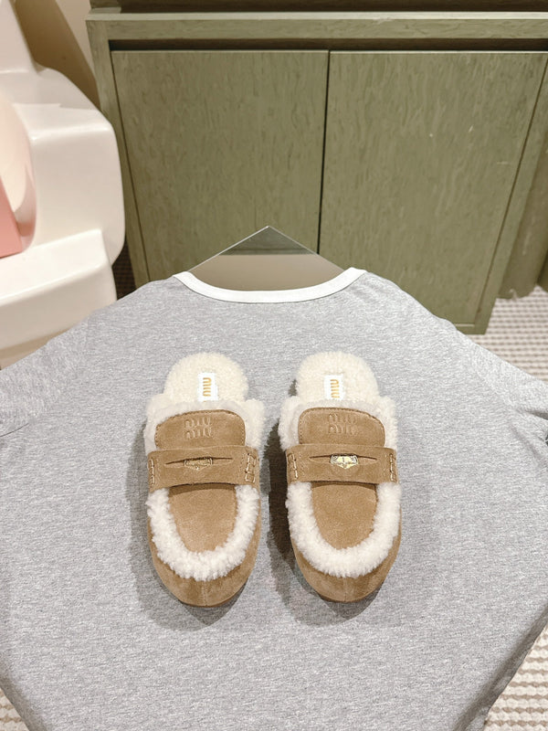 Miu Mule Half Fur Khaki Suede