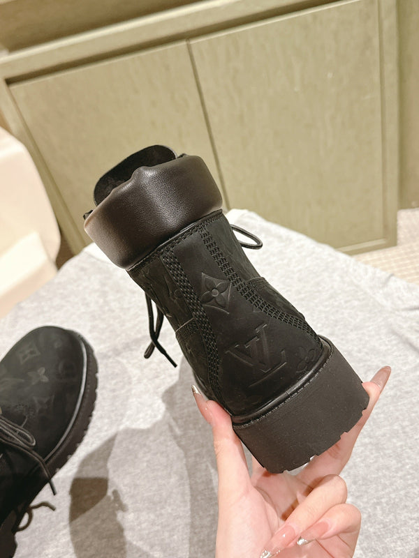 LV x Timberland 6in Ankle Boot 50mm Black Monogram Embossed Suede 450425