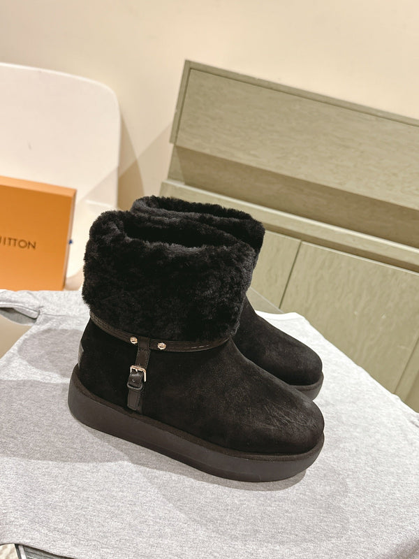 Stivaletto con plateau LV Aspen in pelle scamosciata nera/shearling 450430