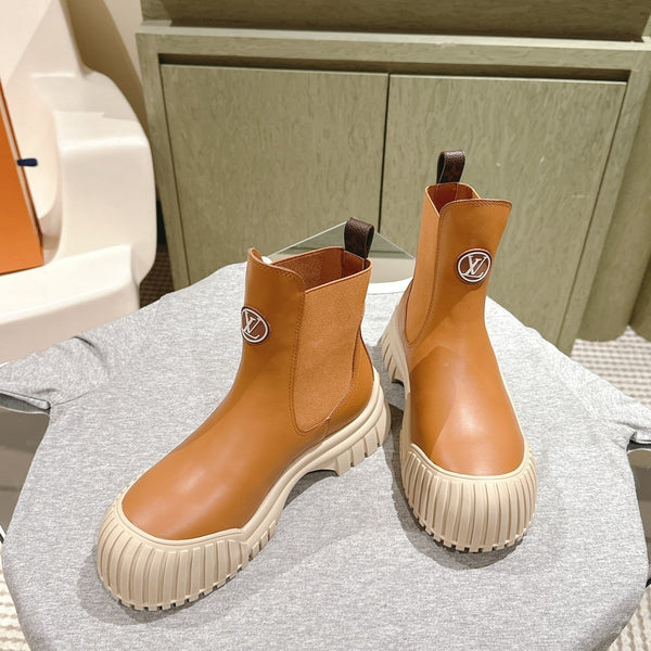 Stivaletto alla caviglia LV Ruby Flat 50mm in pelle di vacchetta marrone chiaro 450432