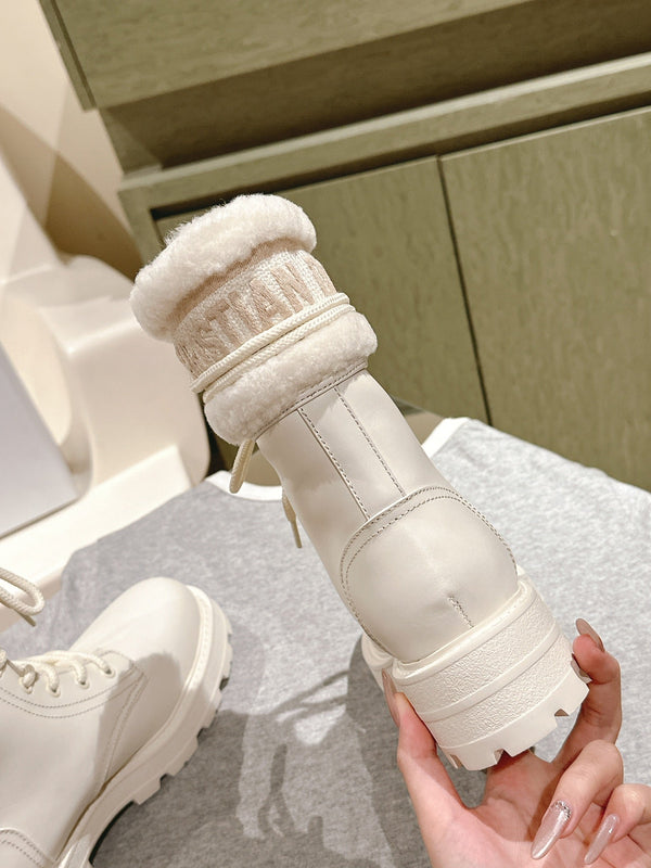 CD Ankle Boots In White Calfskin With Wool Fleece Lining 995818