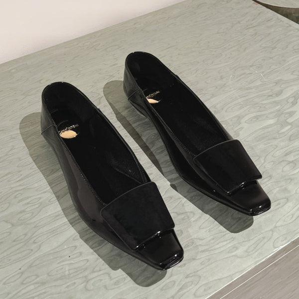 BALLERINA FLATS IN BLACK PATENT CALFSKIN