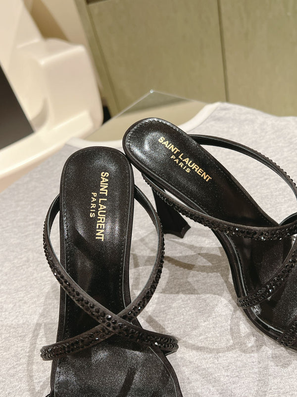 MULE TACCO ALTO 10 CM IN RASO NERO CON STRASS