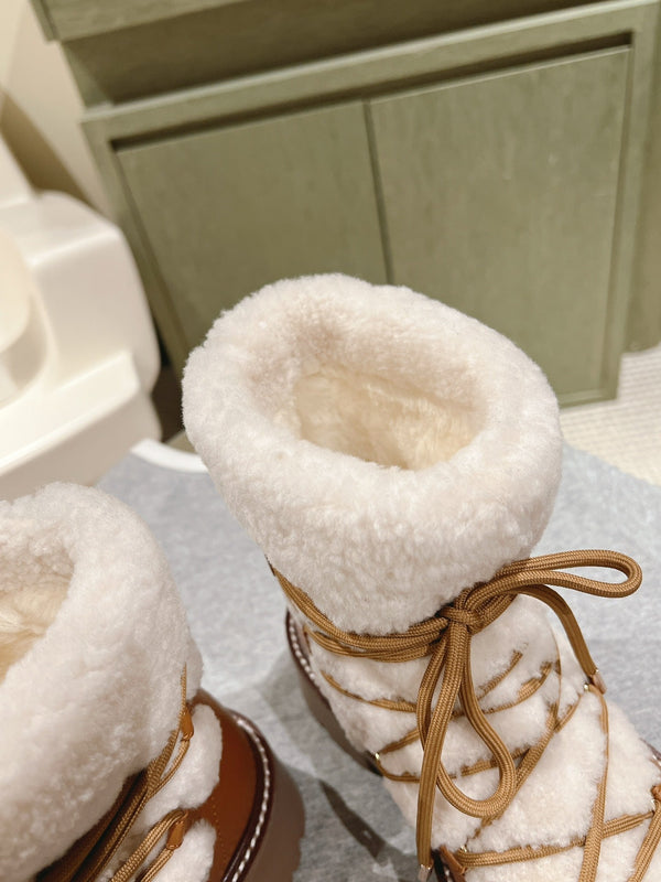 CELINE Bulky Lace-Up Boot White Brown Shearling And Calfskin 452715