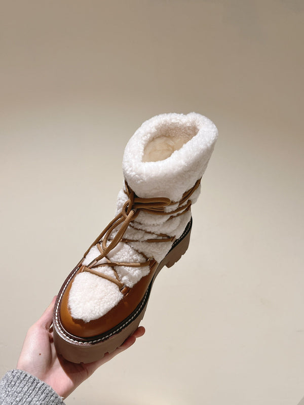 CELINE Bulky Lace-Up Boot White Brown Shearling And Calfskin 452715