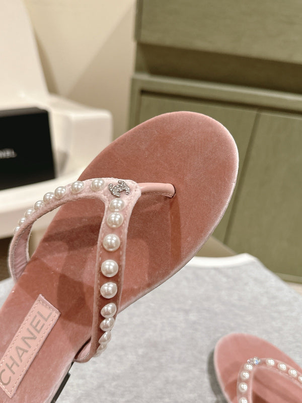 CC 25ss Pearl Thong Sandal Pink Velvet 461637