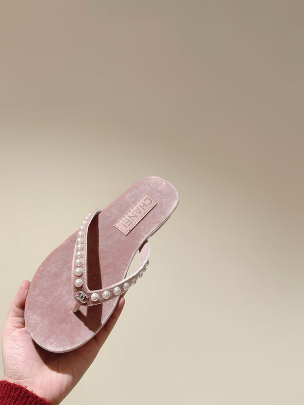 CC 25ss Pearl Thong Sandal Pink Velvet 461637
