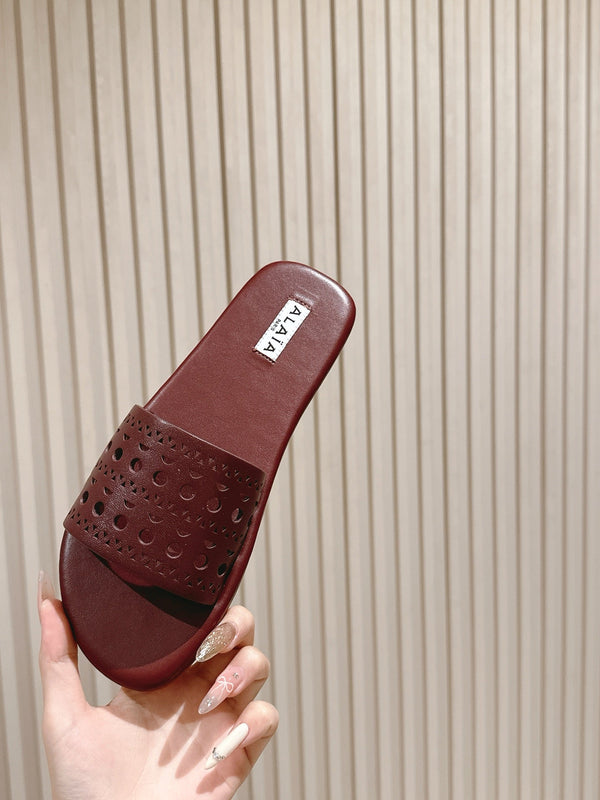 Alaia 2025 Hollow Slippers Red Leather 293654