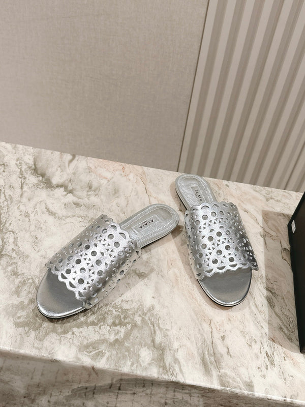 Pantofole Alaia 2025 Vienne Pelle di agnello argento 293656