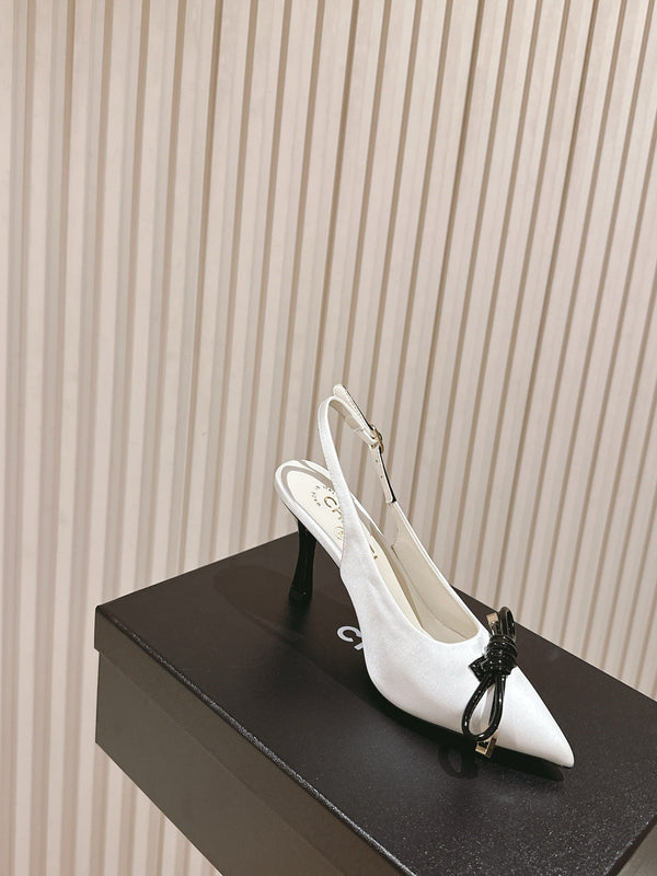 CC 25ss Bow Tie Slingbacks 85mm White Satin & Patent Leather 447412