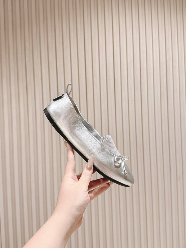 Miu Élan Bow-Detail Ballet Flat Sliver Metallic Leather 445803