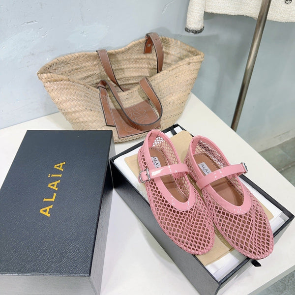 Alaia 25 Laminated Fishnet Ballet Flats Pink Lambskin 241053
