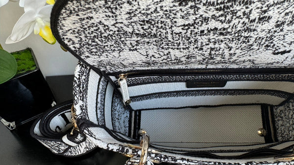 medium lady 24 nero bianco ricamo