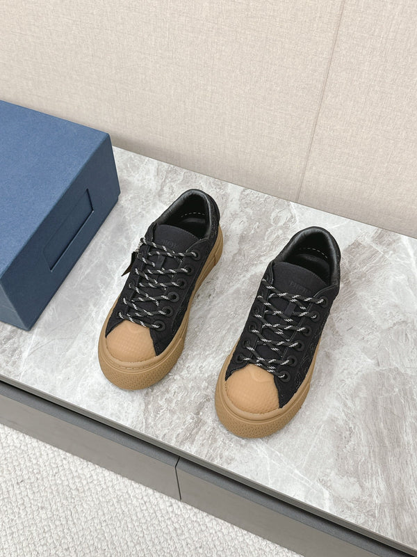 Sneaker B33 di CD e Stone Island – Edizione limitata e numerata in tela nera