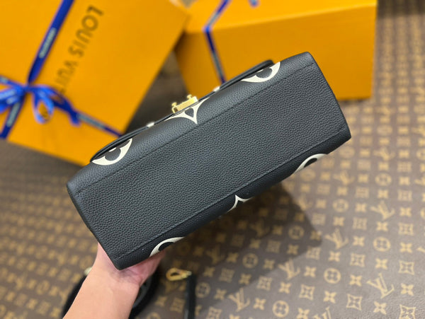 madeleine 30 black white grained embossed calfskin