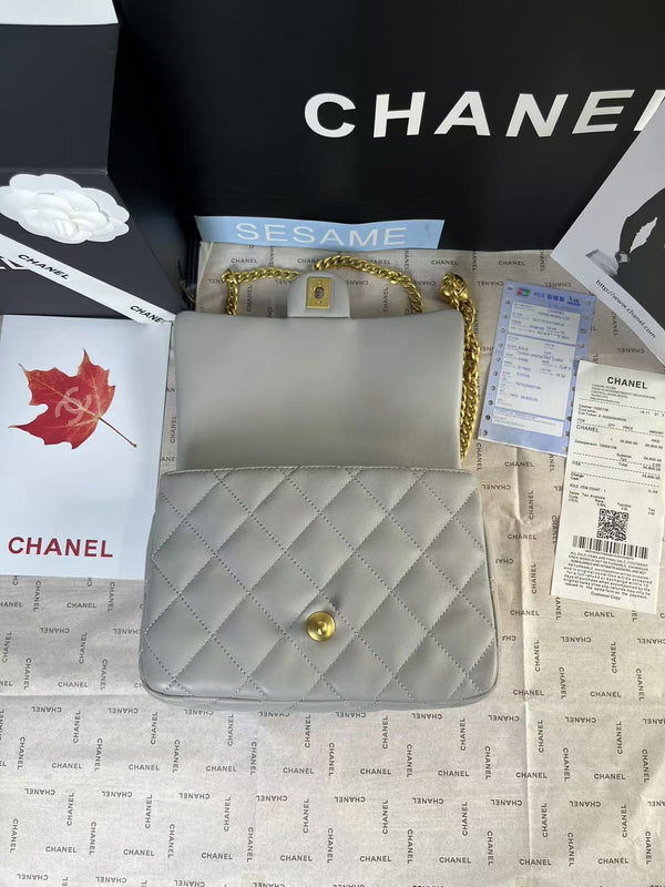 25C Mini Flap 24cm Pelle di agnello grigia Cuore dorato Hardware