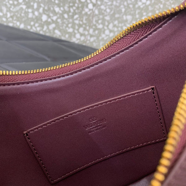 VA GARAVANI VLOGO mini HOBO bag burgundy calfskin 566880