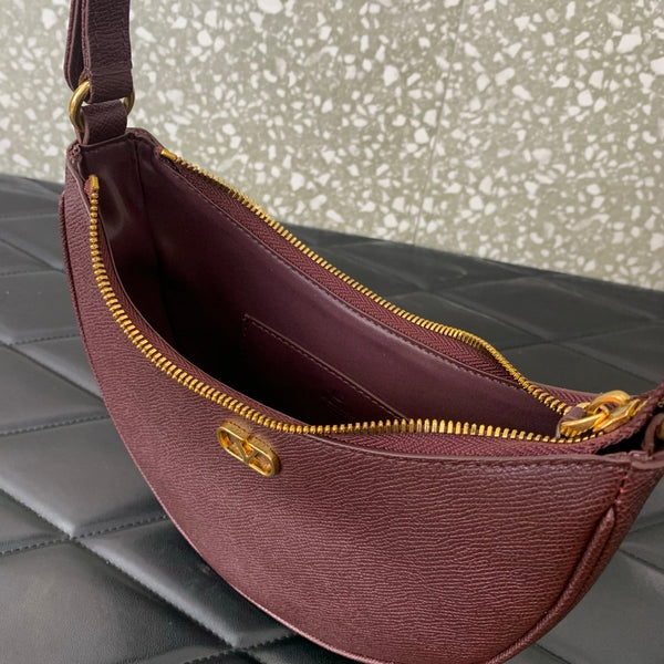 VA GARAVANI VLOGO mini HOBO bag burgundy calfskin 566880