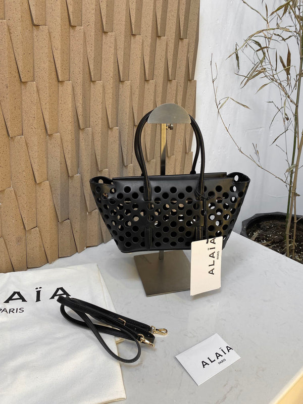 NEO MINA 20 BAG IN BLACK PERFORATED CALFSKIN