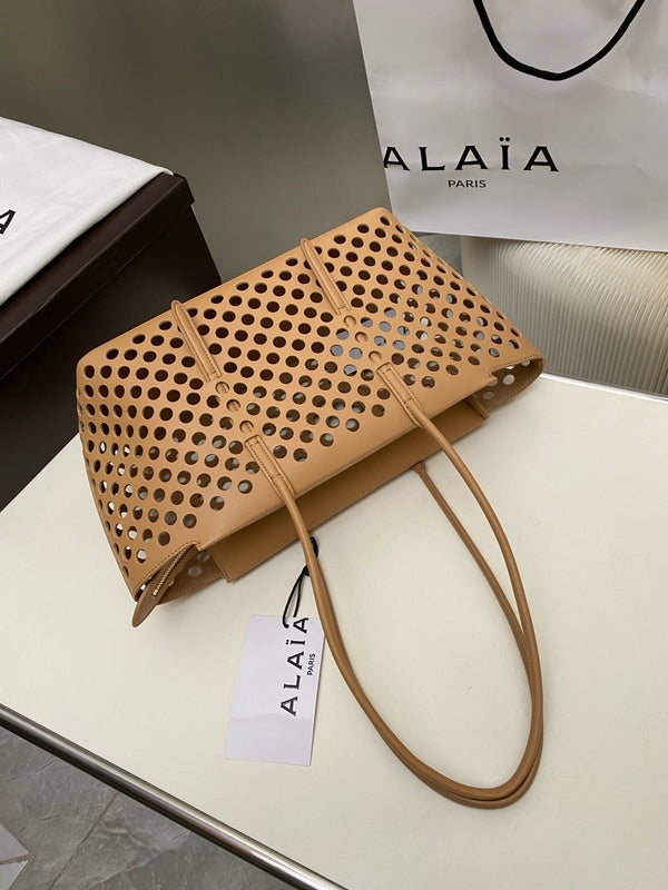 NEO MINA 32 BAG IN WHISKEY PERFORATED CALFSKIN