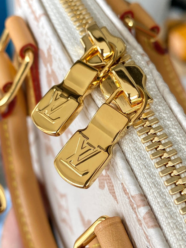 NANO ALMA 18 IN TELA MONOGRAM DUNE BIANCA CON FERRAMENTA ORO