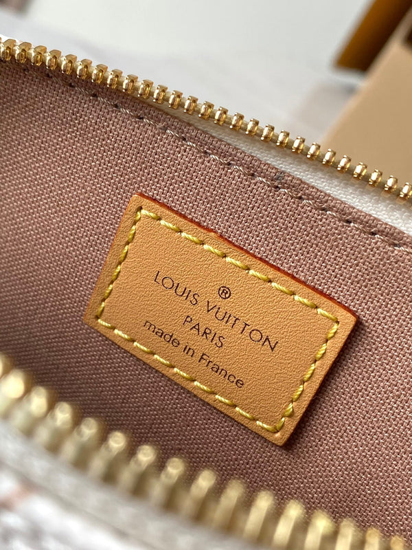 NANO ALMA 18 IN TELA MONOGRAM DUNE BIANCA CON FERRAMENTA ORO