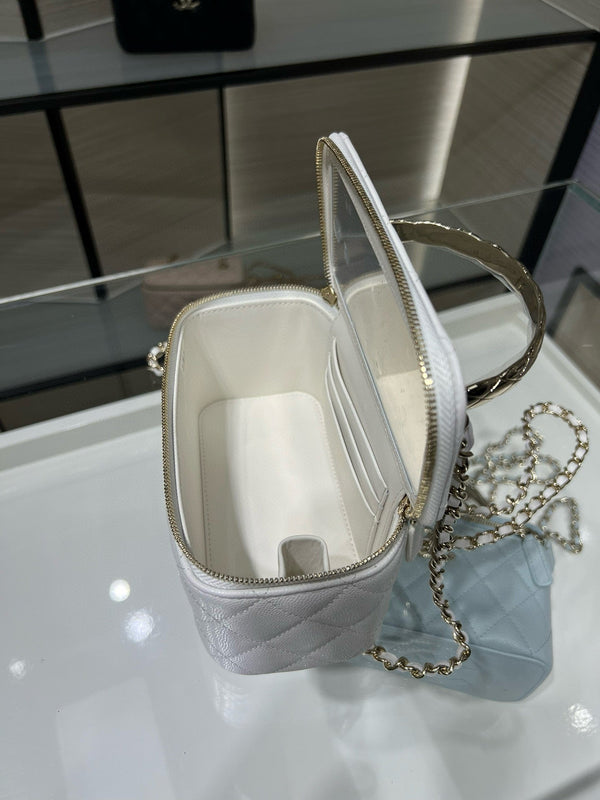 CC 25S Small Vanity 17cm White Grained Calfskin Light Gold Hardware