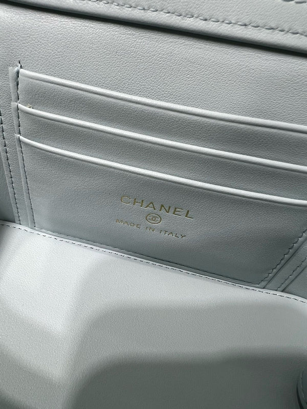 CC 25S Small Vanity 17cm Cloud Blue Grained Calfskin Light Gold Hardware