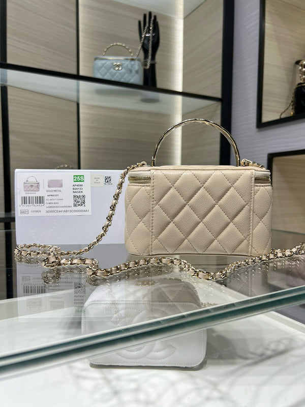 CC 25S Small Vanity 17cm Beige Grained Calfskin Light Gold Hardware