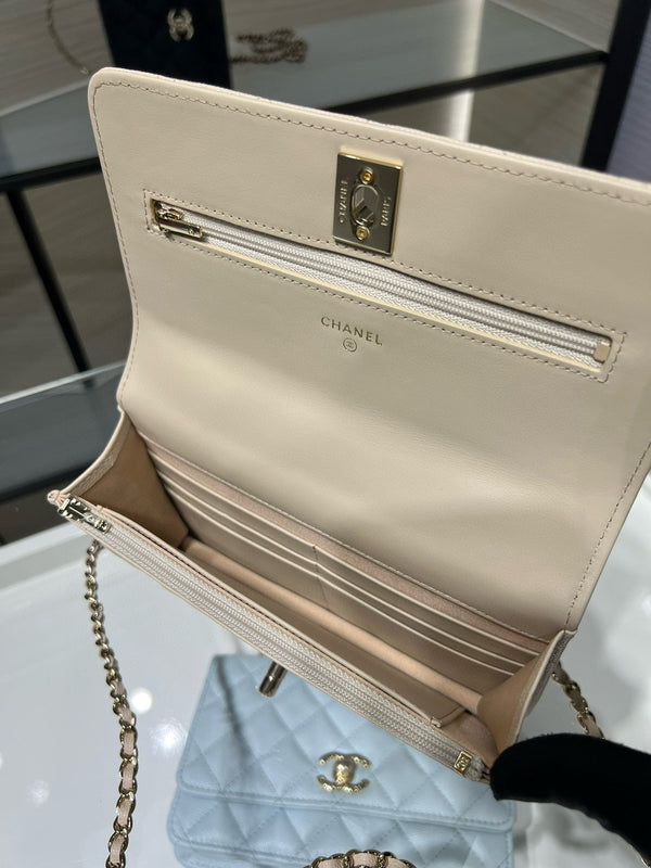 cc 25S Woc Top Handle 19cm Beige Grained Calfskin Light Gold Hardware