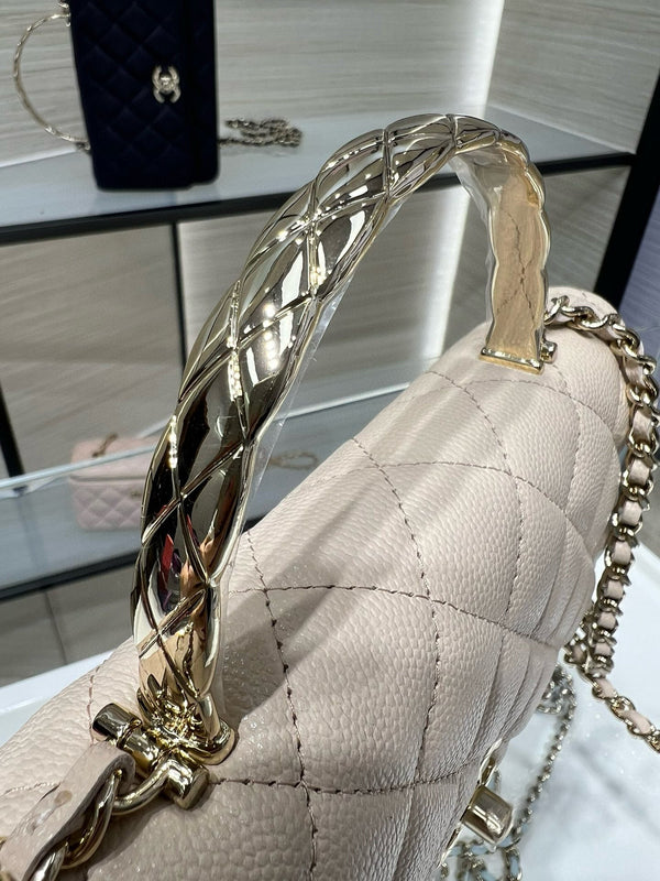 cc 25S Woc Top Handle 19cm Beige Grained Calfskin Light Gold Hardware